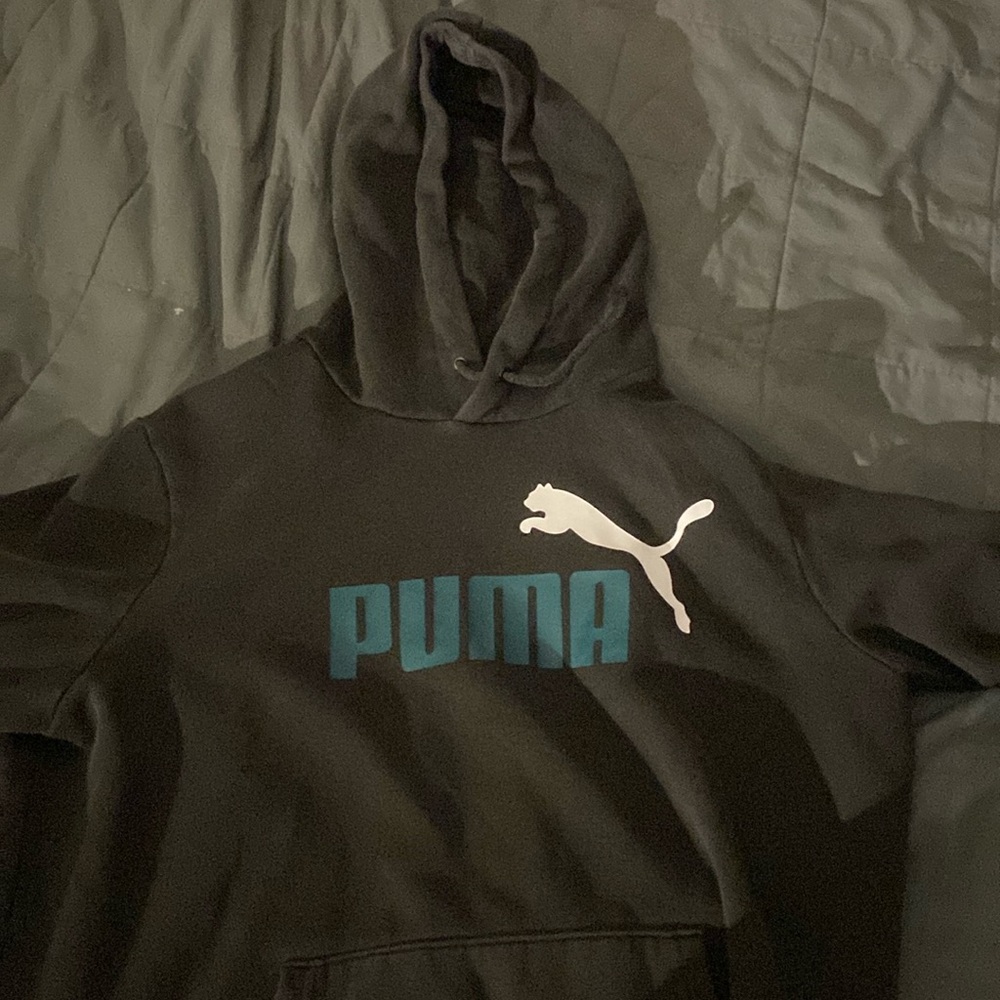 It’s a cool hoody I’m selling bc I’m moving and seen cloths that  don’t feet me